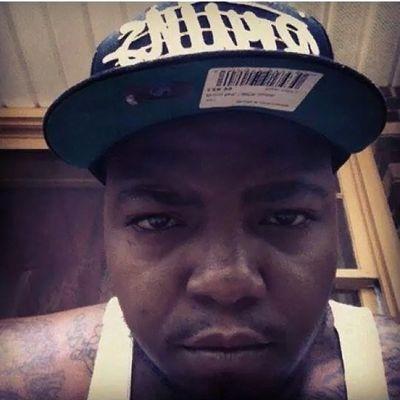 I am @stillmarc20 Ceo of Lets count money boyz co/part ofGrindinindalab  . My old page is @therealmarc20   pisces FEB 24th instagram follow me twentylongway