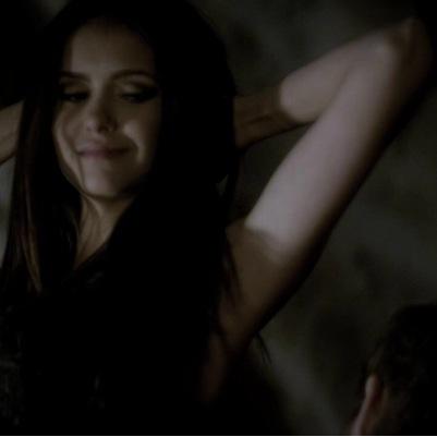 I am single boys!!!! I love men and I am looking for any hott vampire. I am also bisexual and love Emma Granger who is my seceret lover!!! I am a vampyre!!!