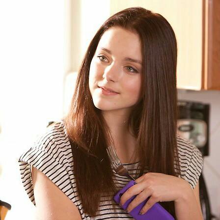 Femme who was turned human by Group of humans , Soon I have you wrap around my fingers , @TheSupremePrime ||Megatron and Starscream's Daughter||