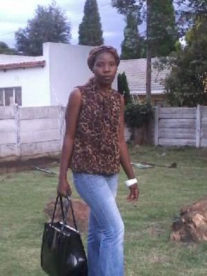 shazilola_zynne's profile picture. god bless