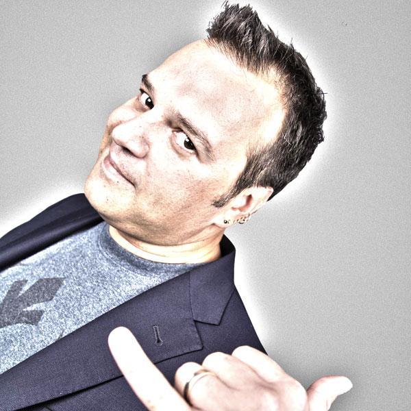 lelegiud's profile picture. Cre-attivo passionale, follemente bilanciato, musicalmente instabile.