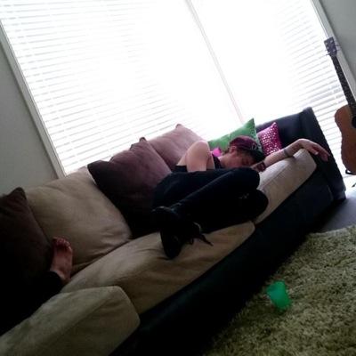 bvlletholes's profile picture. I DONT USE THIS ANYMORE GO TO @inthclearyet