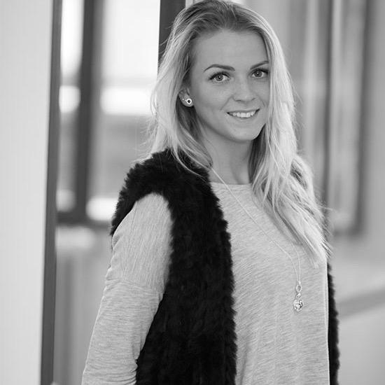 ariadna_helena's profile picture. 