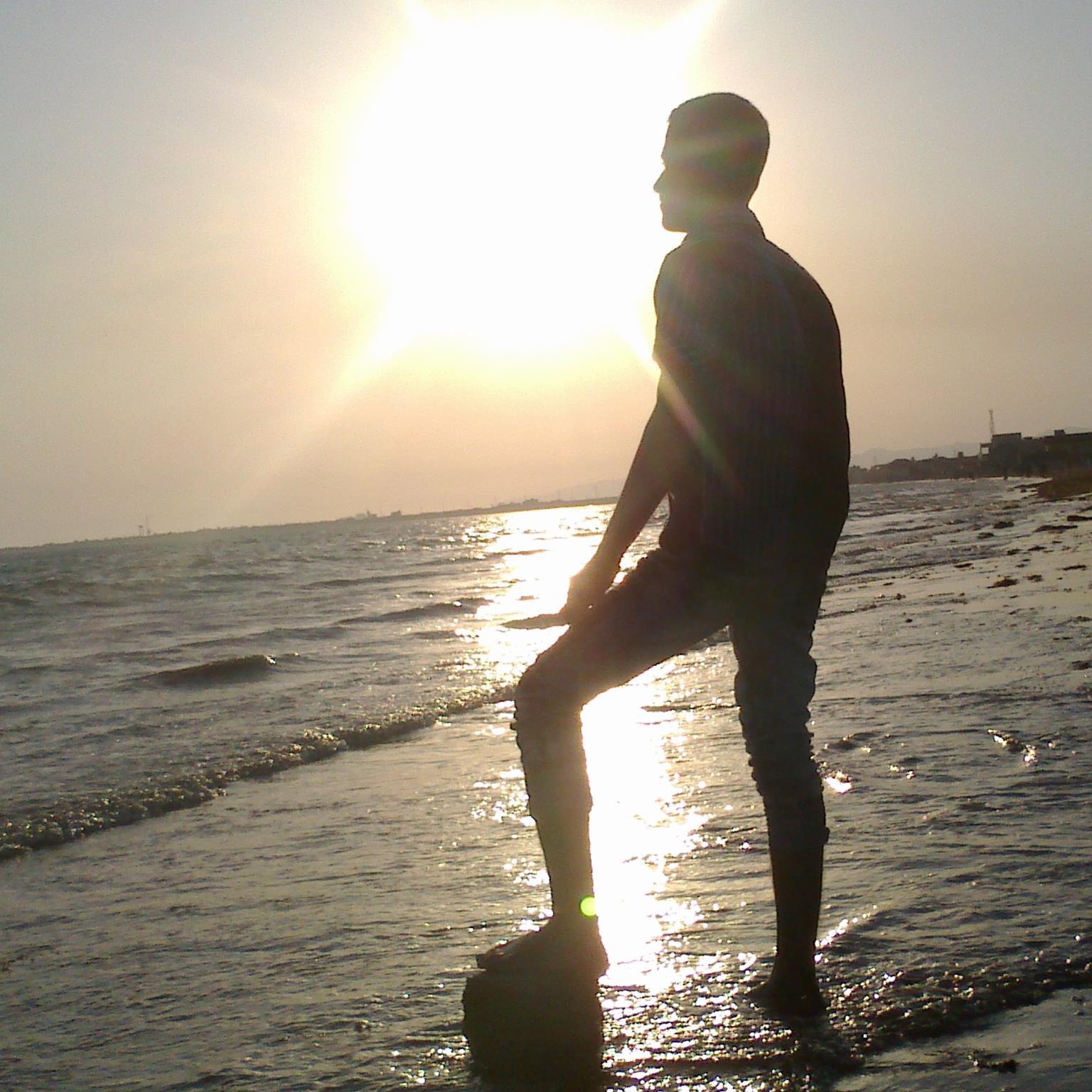 abbasbaloch16's profile picture. 