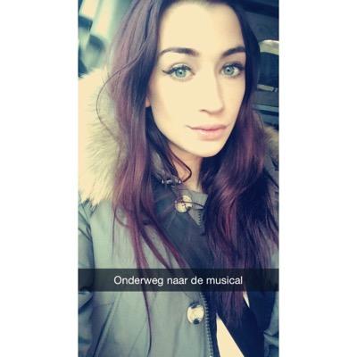 Sharonaimeex's profile picture. Raw raver