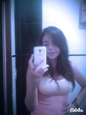 ariely871's profile picture. 