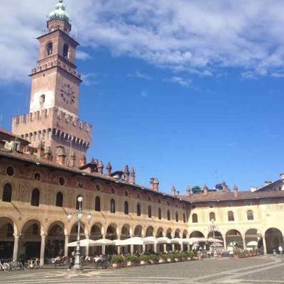 Home of Lords of Milan during the Renaissance period, adorned with the works of Leonardo e Bramante: the ideal town is waiting to be discovered