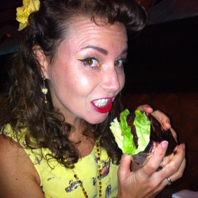 SonyaWatts's profile picture. Swim Bike Run Socialise - all plant based