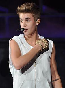 El Rubio mas sexy del planeta es mi ídolo, si Justin te hablo a ti boludo.|Justin no me sigue, lol.| Kidrauhl~Bizzle|Bieber Saca El Jerry