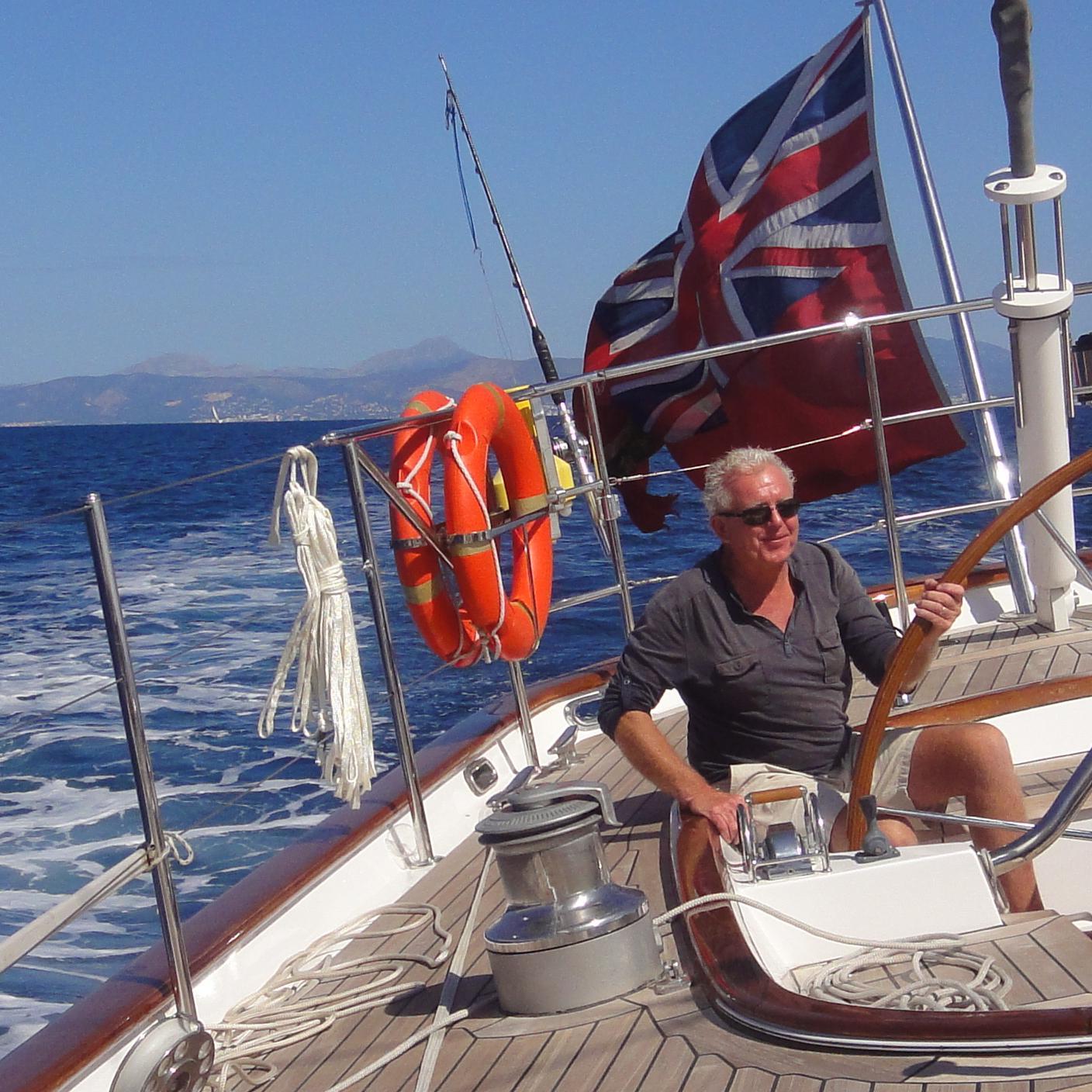 Sailing adventures for a few hours or a few days around the beautiful islands of Mallorca, Menorca, Ibiza and Formentera. Welcome aboard !