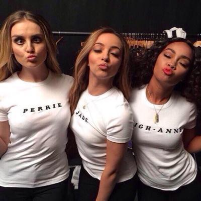 I FOLLOW YOU SO FOLLOW @pezzlinson AND RT THIS PLEASE https://t.co/QcWdk5ylkv