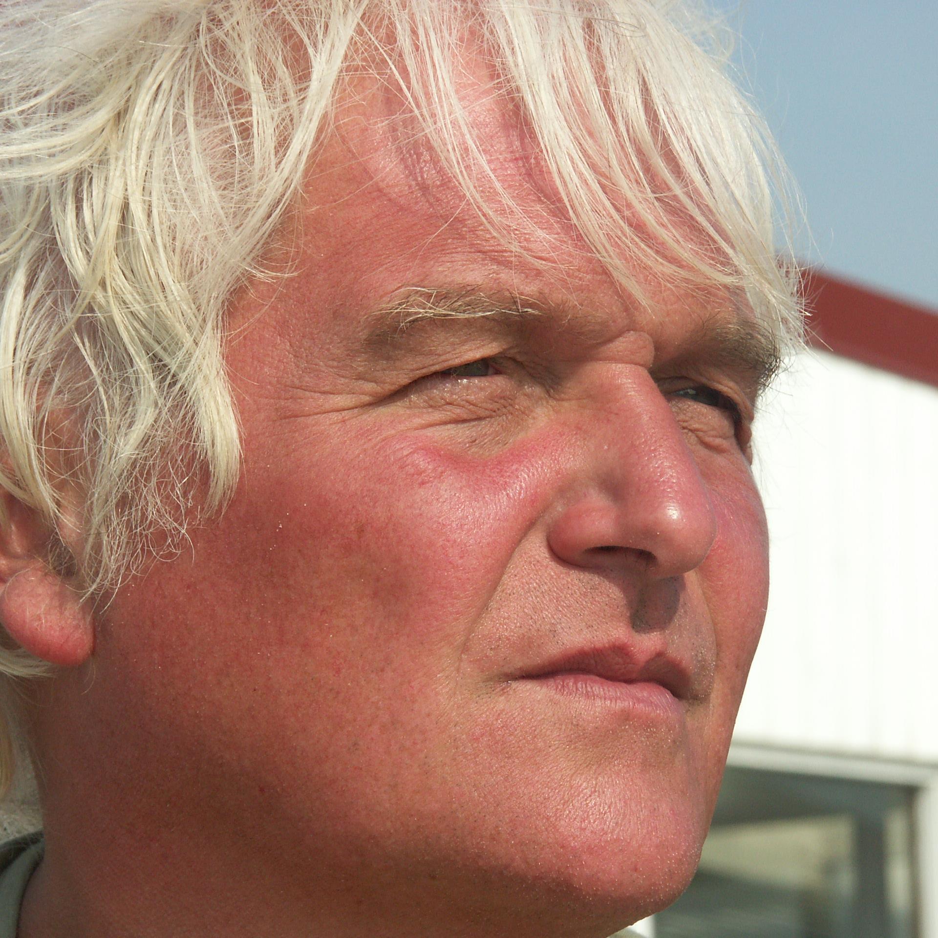 leclefmarc's profile picture. Universitaire, directeur de Centre cultruel, Expert-Comptable, père de famille nombreuse, musicien.