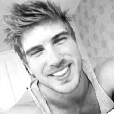 sexy youtubers and boybands