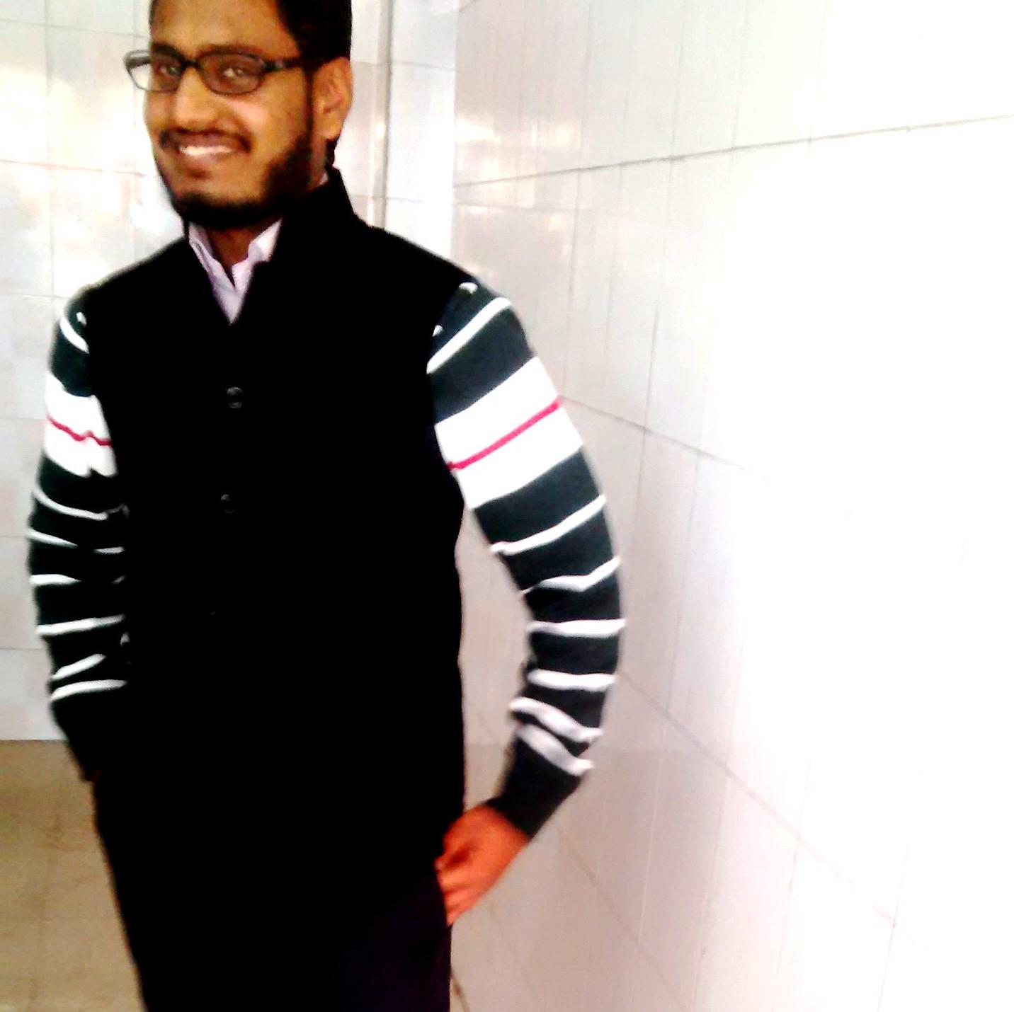 docnavdeep90's profile picture. 