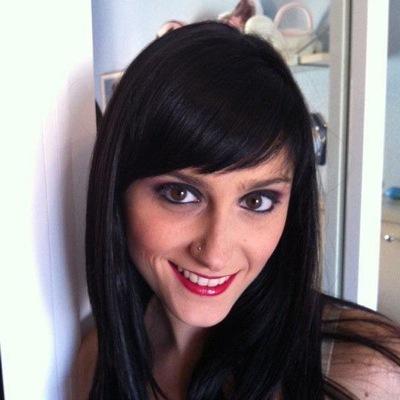 estrelli2903's profile picture. 