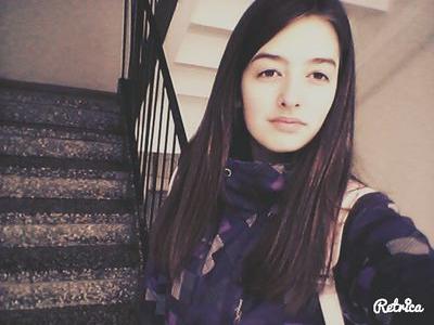 Follow me I follow back ❤ Belieber and Selenator