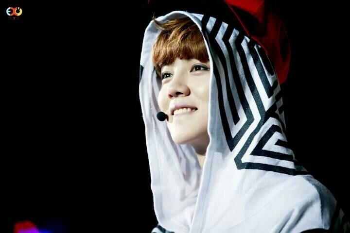 EXO12! parody of Xi Luhan 1990ヽ(*≧ω≦)ﾉ -pcy4's-