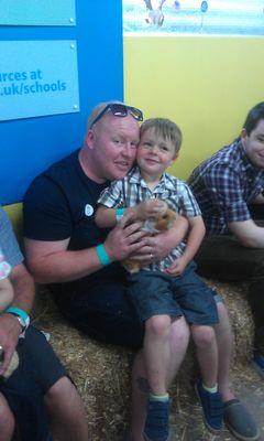 a dad,hammers fan,footballer,golfer & quizmaster!