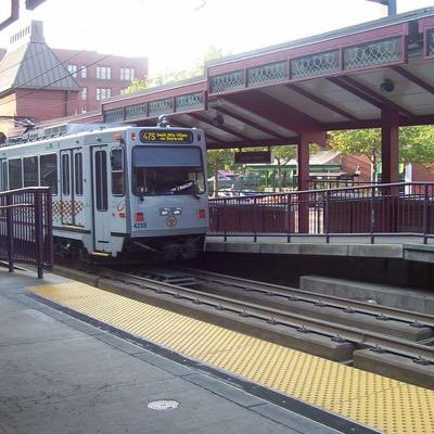 Chronicling the sights, sounds... and sometimes smells of a daily journey into Da Burgh by means of public transportation *not a PAT affiliate*