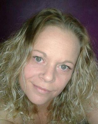 missflips35's profile picture. Follow your inner moonlight. Don't hide the madness