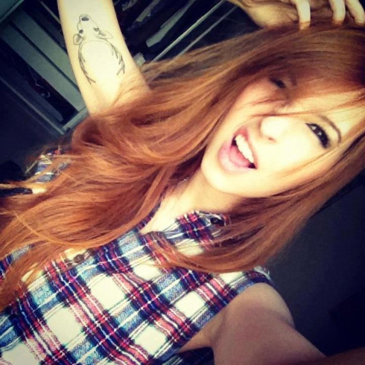 Não sou perfeitα, e não preciso de elogios fαlsos prα sobreviver  ツ