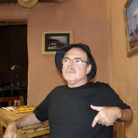 El millor de Tossa és el seu aire, la seva llum, el seu perfil, el seu color, la seva vida... (Josep Pla)..., i nosaltres hi formem part. T'esperem!!!