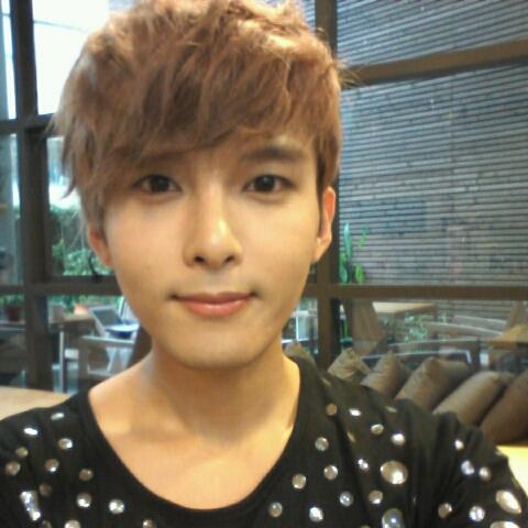 ~||~ Kim Ryeowook *87 L* ~||~ The real @ryeong9 ~||~ ★ #ELF , #SONE #hsmnewbie - 1G ★   Agency_IRP