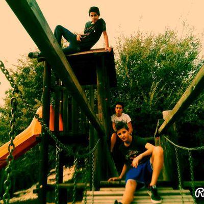 ALANLUNA :)
comitrueno:siempre? siempre
mi hermanita es la mejor
bajo el mismo ust ☆
futbito y taekwondo