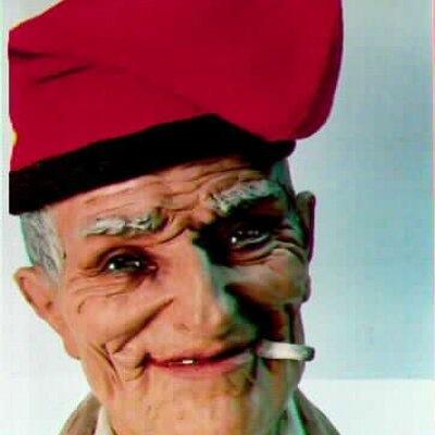 MetdeRibes's profile picture. Em cago amb la mare que ho va parir tot i anar fent. (El Met de Ribes ENFURISMAT) Sóc el troll d'un troll.