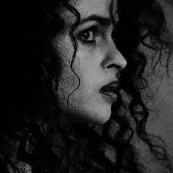 Mortífaga. Slytherin. Una sangre pura de los Black. ¡Yo maté a Sirius Black! Casada con Rodolphus. Enamorada de el señor tenobroso.