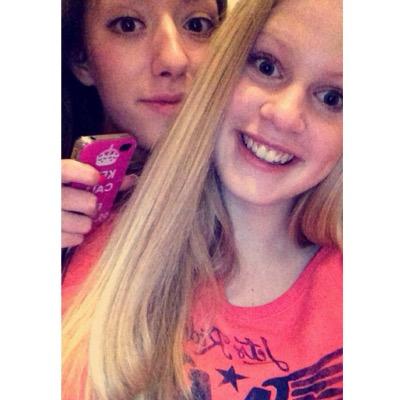 insta ; xevelyn_