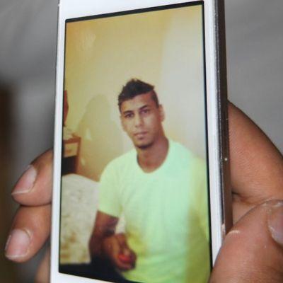 ‏عيناوي واعشق التحدي