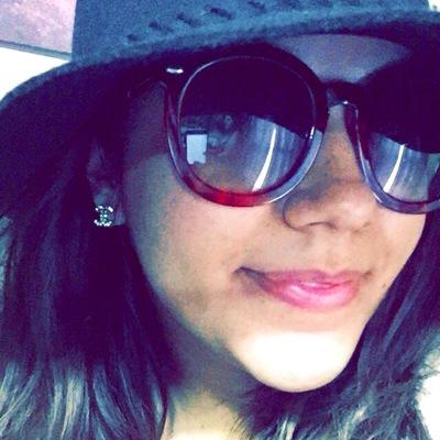 Sheshutitdownn's profile picture. Whipe that lipstick off 'a' ya mouth. I take it slow. #NWTS #ovo #drizzyDrake #follow