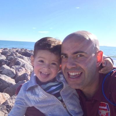 Apasionado del Running, corro para pasarlo bien y superar mis marcas. Organizador de la Liga de Collas de Futbol Sala CS