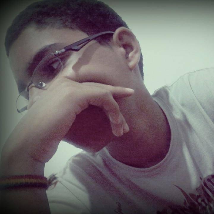 DaviSimpson2's profile picture. 