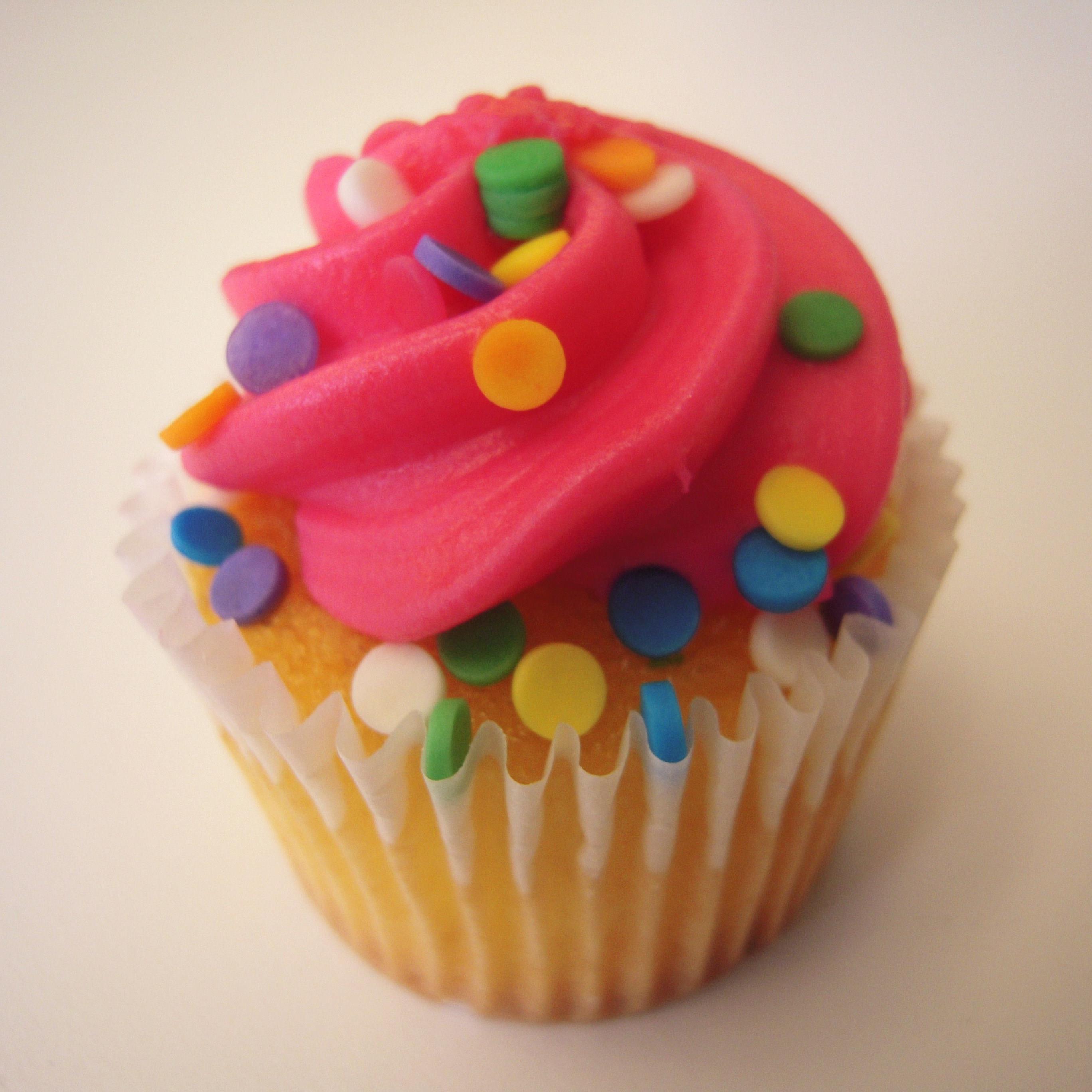 recipe_share's profile picture. Where every day people share their every day recipes! Tweet me your recipes and I'll favourite them :) Like my Facebook page Recipe Share