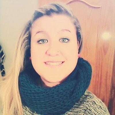 dando porculo desde el 99 /rubia ojos verdes /cuando me insulten no me pitan los oidos... me suda el coño así de claro♥15 veranos(: