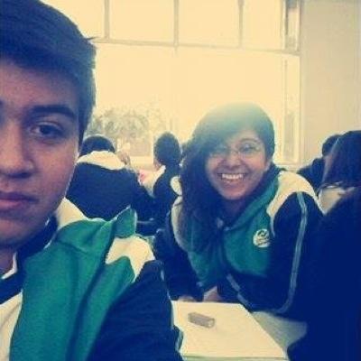 Y es que sin ti, ya no tengo nada, me robas el aire al ver tu mirada .. ❤