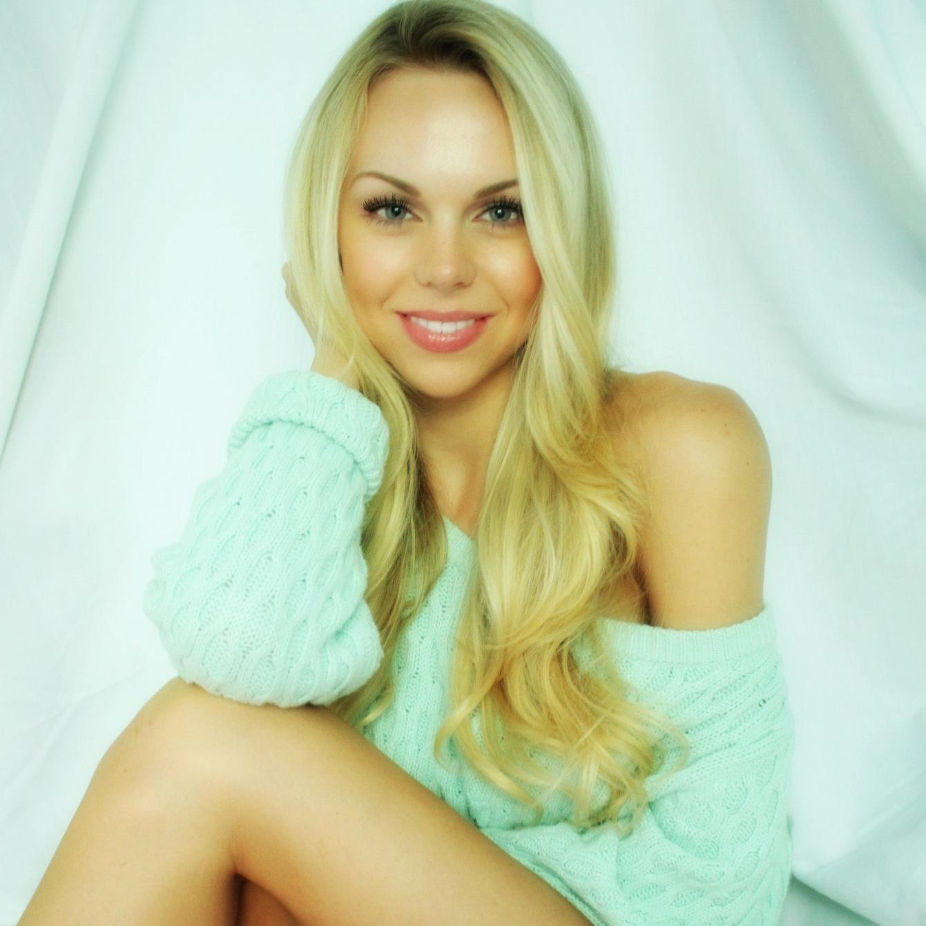 Founder of Love Your Skin Beautiful, entrepreneur, & skin, health and beauty enthusiast with a passion for helping others achieve their best selves!