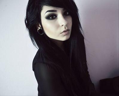 Music / I'm Alyssa / 17 / Be nice to yourself.