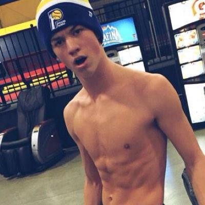 go follow @mendesaylove bc he does dms to 11/12 everyday. turn on her notifications or u will miss it