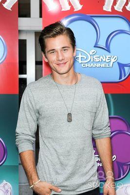 I'm Luke Benward single