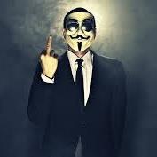 Qui je suis, peu importe. Ce que je fais, pour vous, c'est une question. Je suis Anonymous.