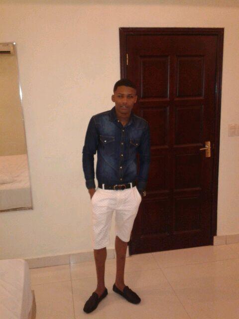 Oye_bebesiTto's profile picture. “Prefiero Jugar Con Avionsito De Paper Que Jugar Con El Corazon De Una Mujer  I L♥ve Mi ßff   º @Coqkettiica12