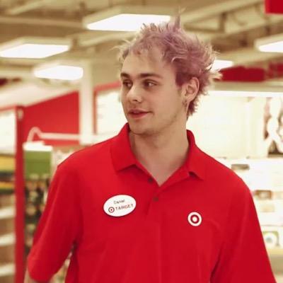 mooningformgc's profile picture. 