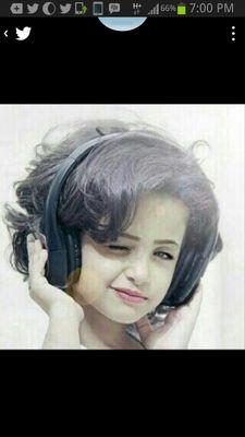 تَغرِيدَاتي ، جزء صادقَ ، وَجزء غامض ، وجزء يحكي عني، وجزءُ من ذوقي ، وجزء يستَحيل ان يفهمه أحد ..هنا أكثر من مجرد حرف .🎓#خريجة_جامعة_الملك_فيصل