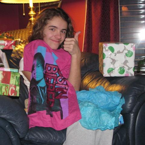 @justinbieber  please follow me already and my best friends aremckenzie kike and amber and lily  #taken plz stay acc