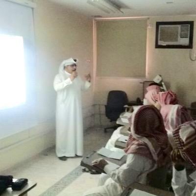 معلم رياضيات بالثانوية السعودية بالمخواة
