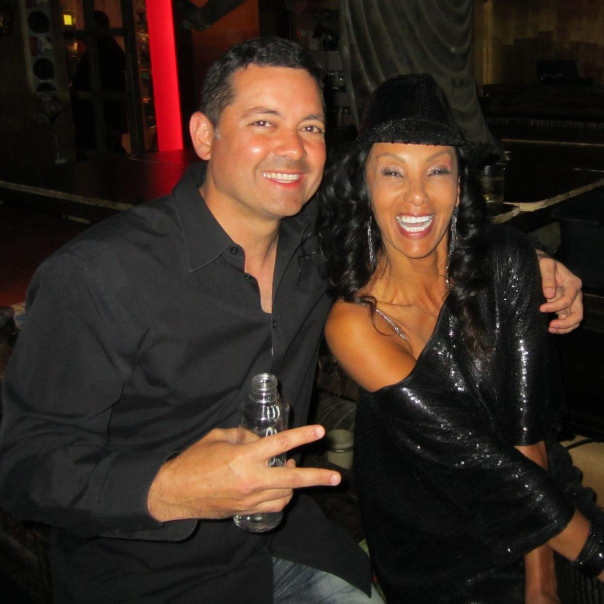 bayareafanatic's profile picture. I'm not a sports fan, I'm a fanatic. Loving my Niners, Giants, Warriors. inventor of crowdfunding success Icebreakerpro. Follow our Instagram @icebreakerpro.