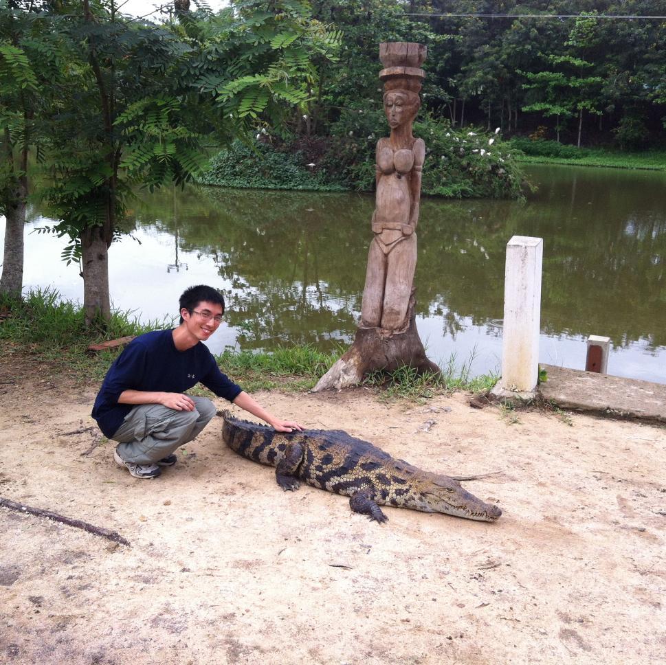 DaveCLo85's profile picture. Awkwardness personified. I am full of contradictions.